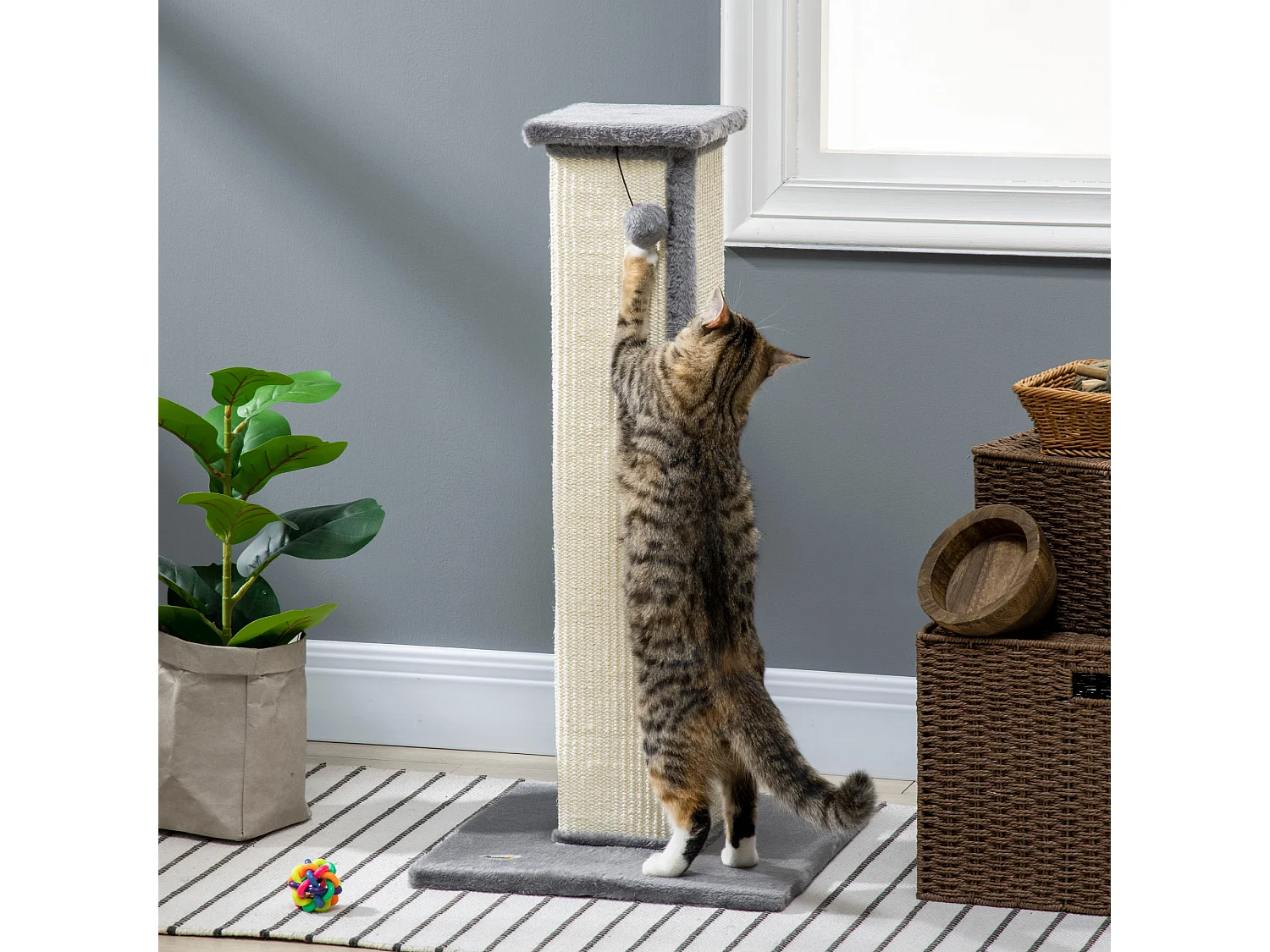 Tiragraffi per gatti con palo in sisal e pallina 41x41x81cm grigio