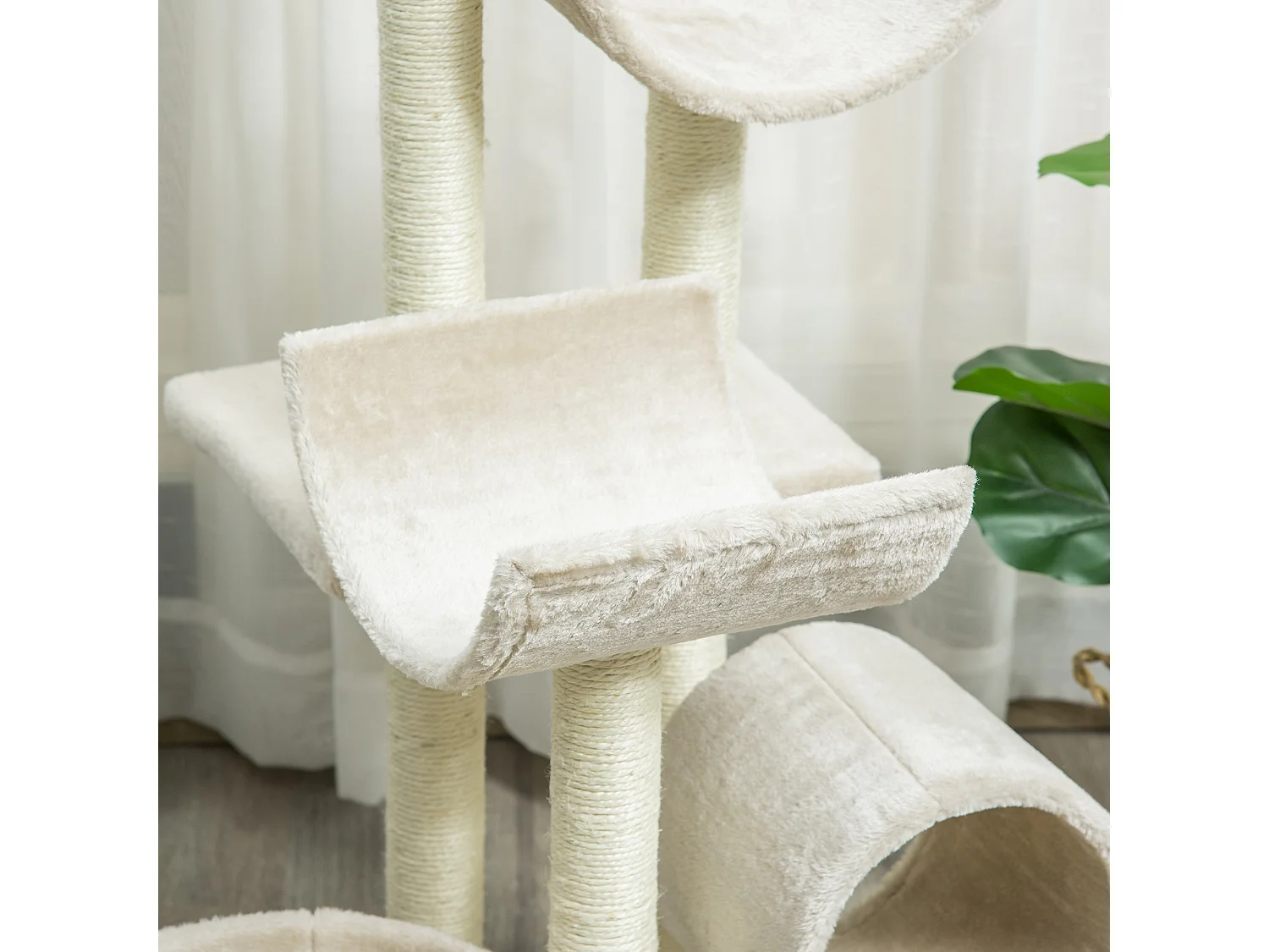 Tiragraffi per gatti alto 105 cm in peluche crema