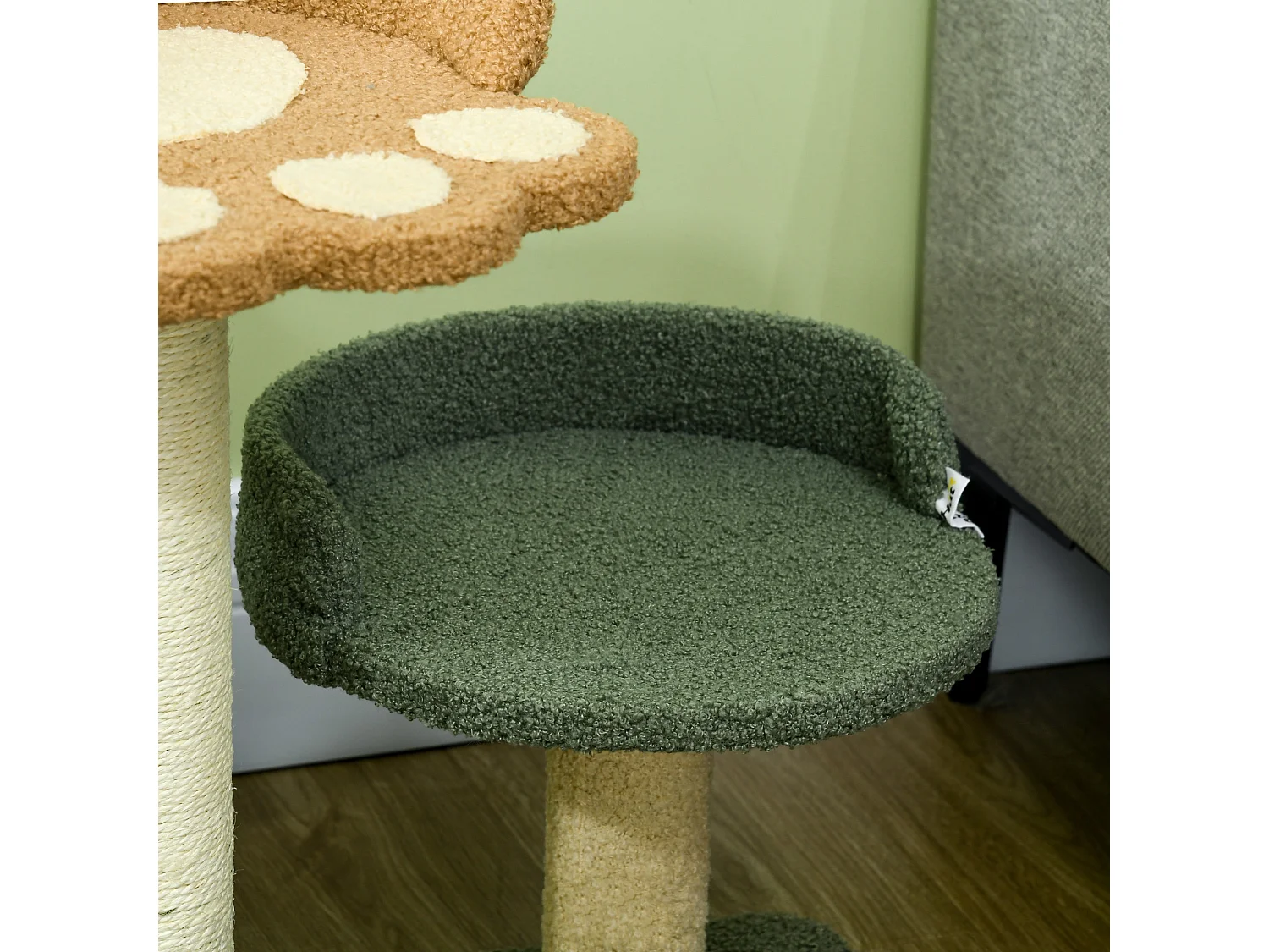 Tiragraffi per gatti con 2 lettini, pallina e rivestimento in velluto