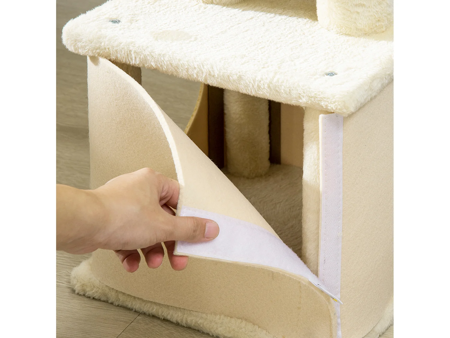 Tiragraffi con tappetino e pali in sisal casetta sfoderabile e lettino