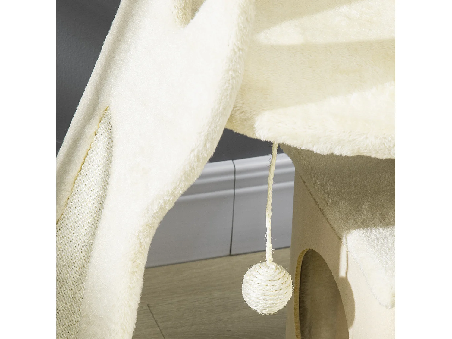 Tiragraffi con tappetino e pali in sisal casetta sfoderabile e lettino