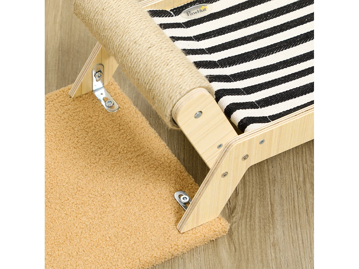 Amaca per gatti con tiragraffi per gatti design 2 in 1 multicolore