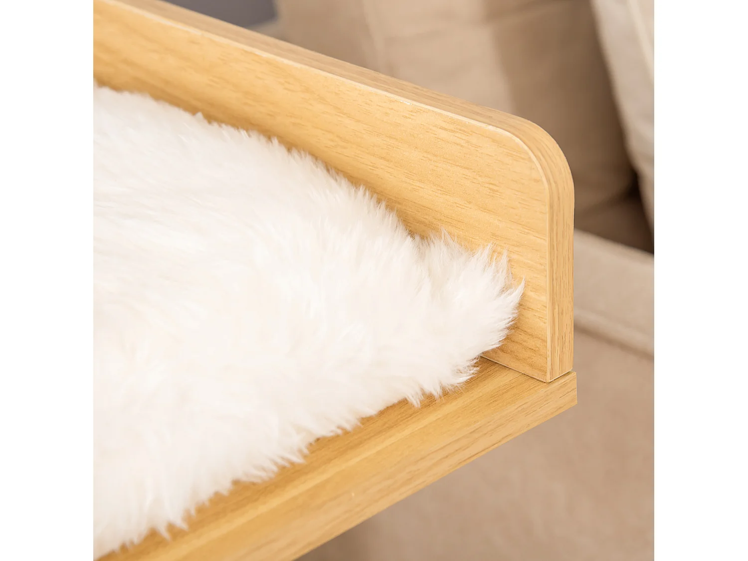 Casetta per gatti con pali tiragraffi in sisal cuscini lavabili e pallina