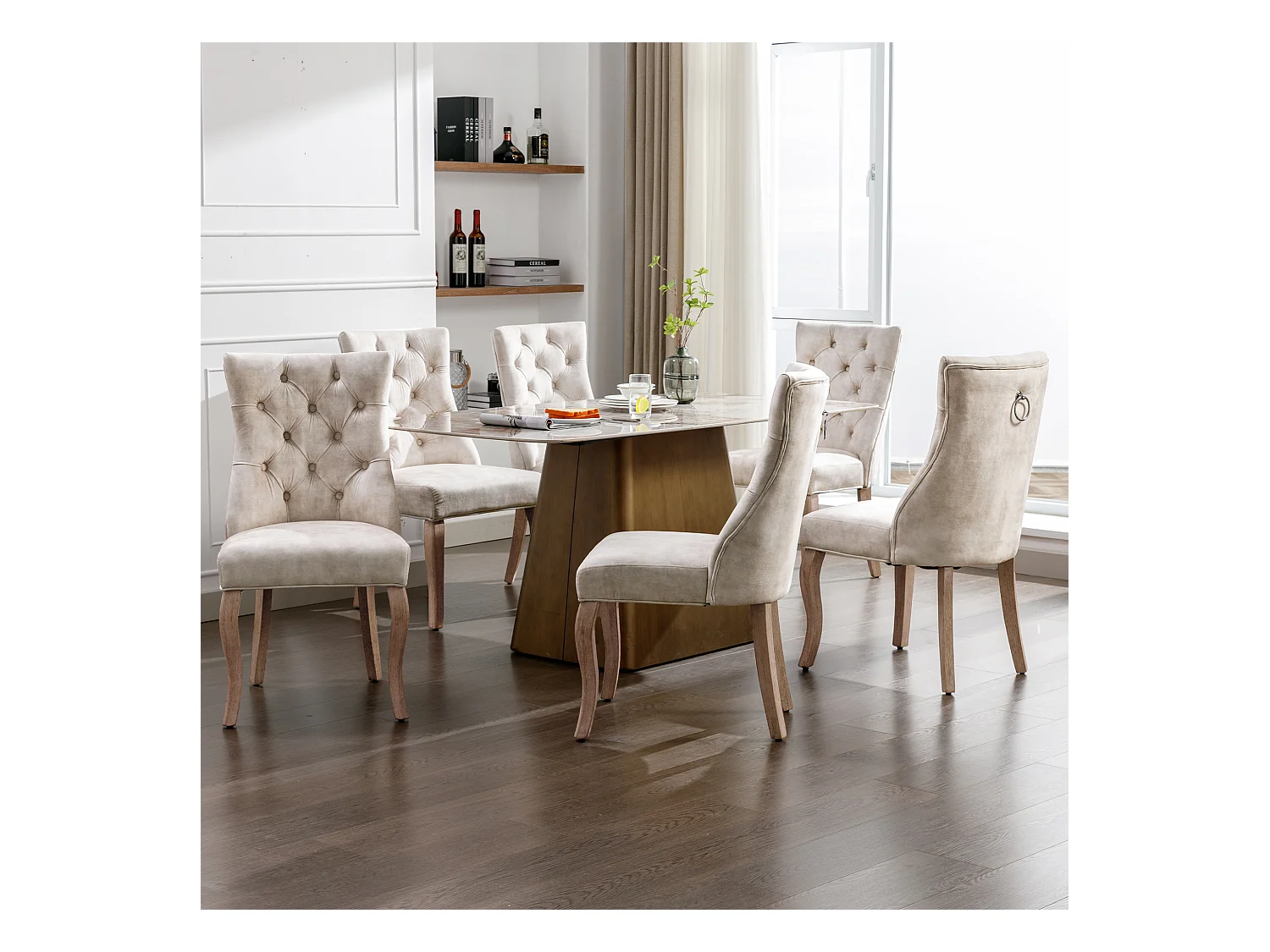 Lot de 6 chaises en velours beige clair avec pieds en bois courbés, boutons décoratifs