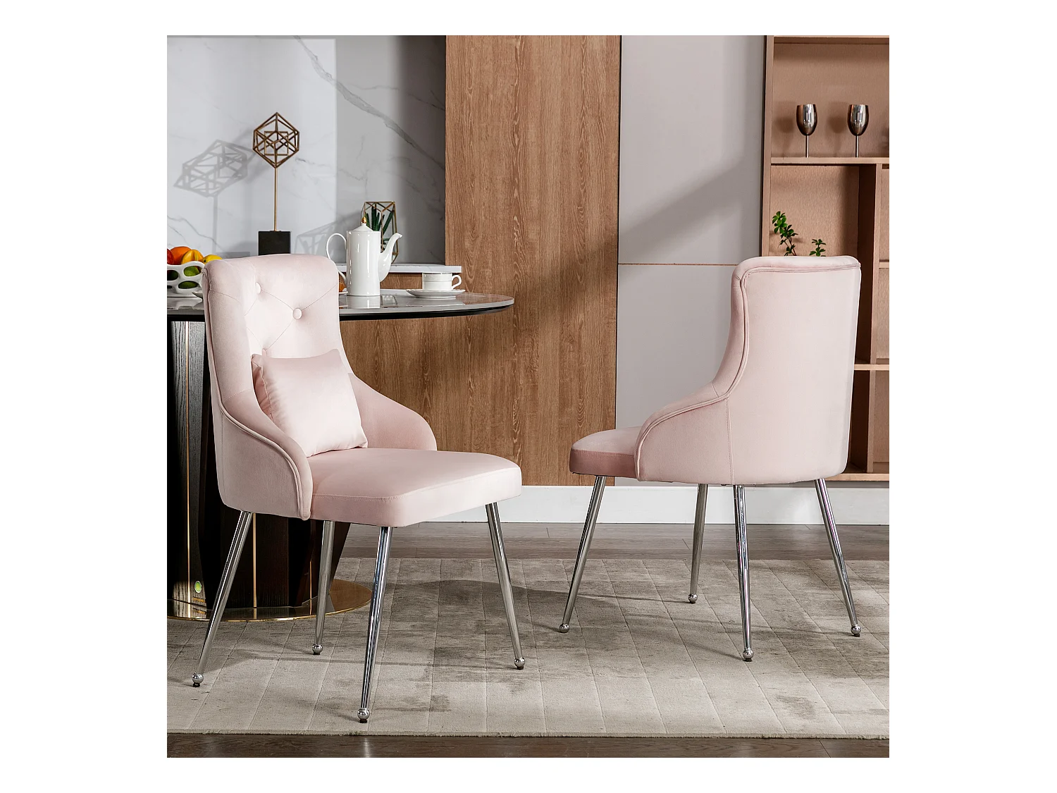 Set van 2 roze knopenstoelen met lendenkussens en metalen poten, fluweel