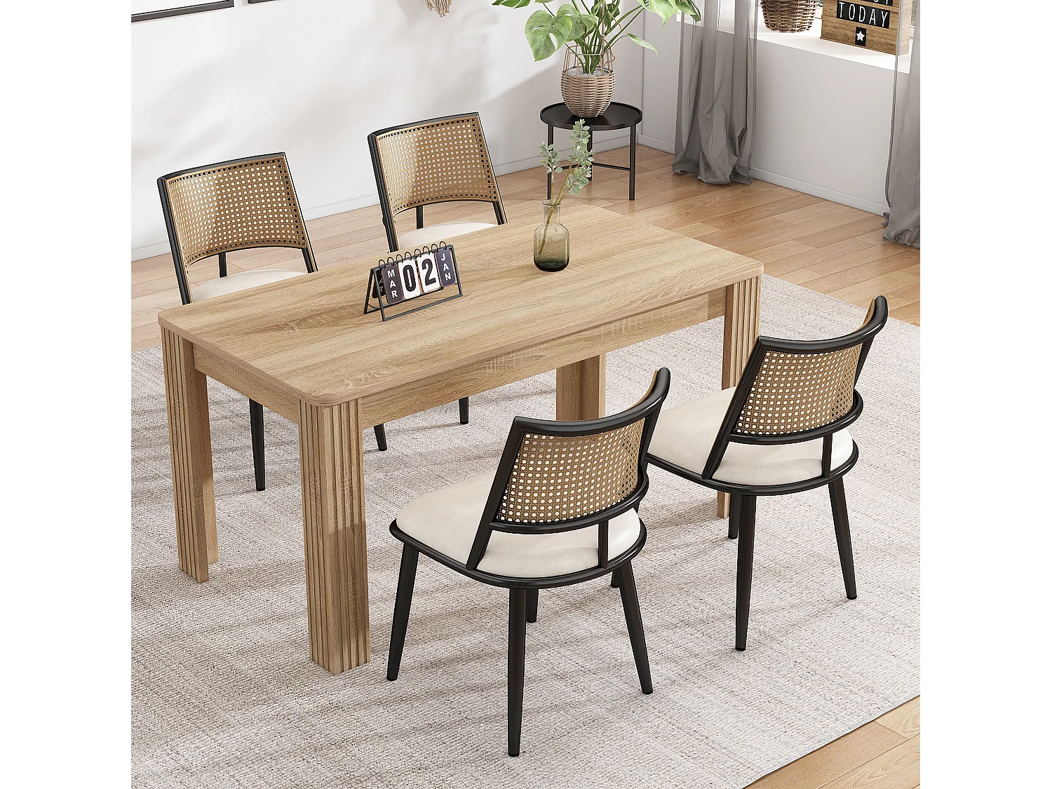 Lot de 4 chaises en rotin et Assise rembourrée en PU, noir