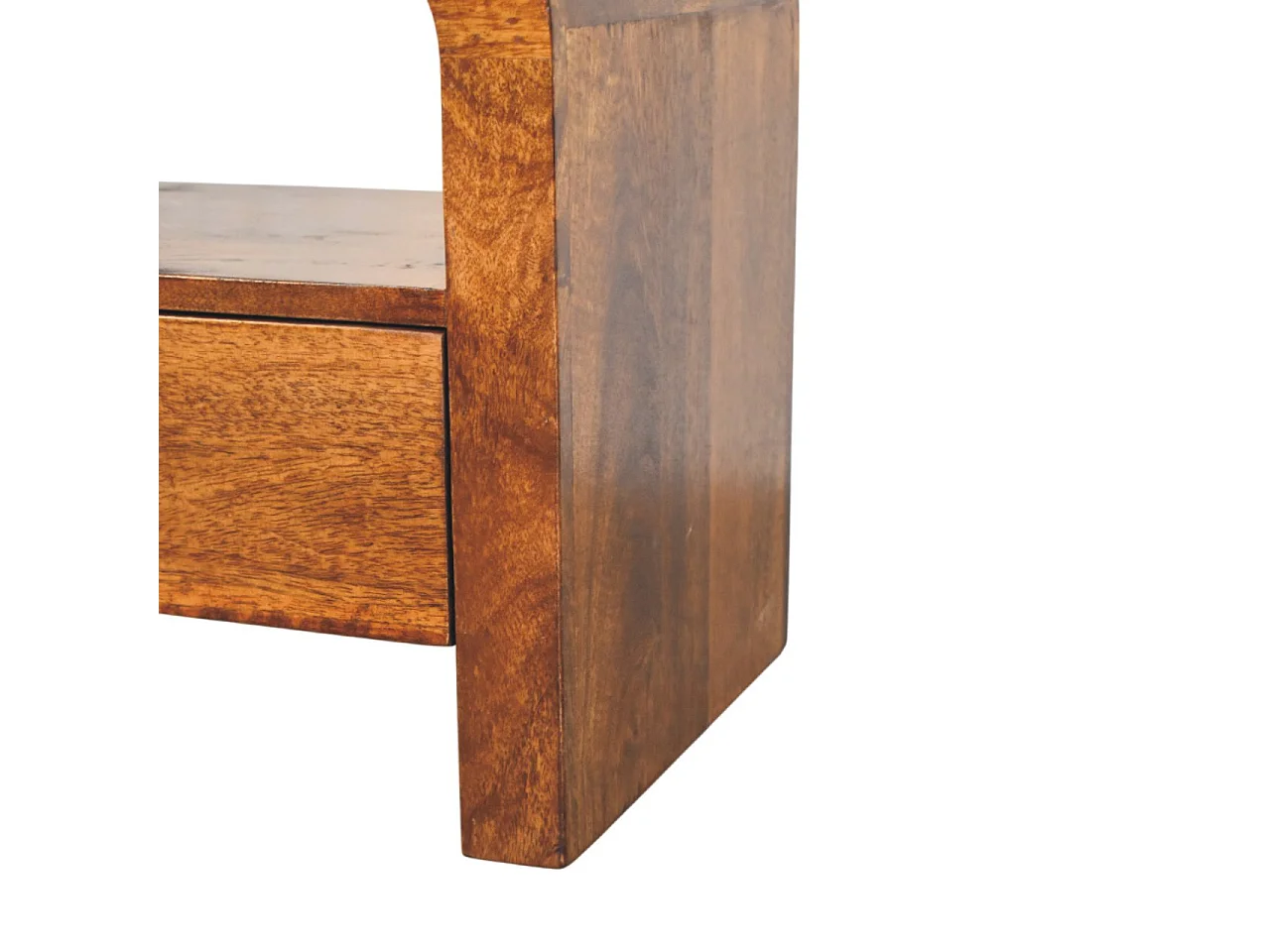Artisan Furniture nattbord i heltre, Darcy, i kastanje, 1 skuff og åpen hylle, mørkebrun