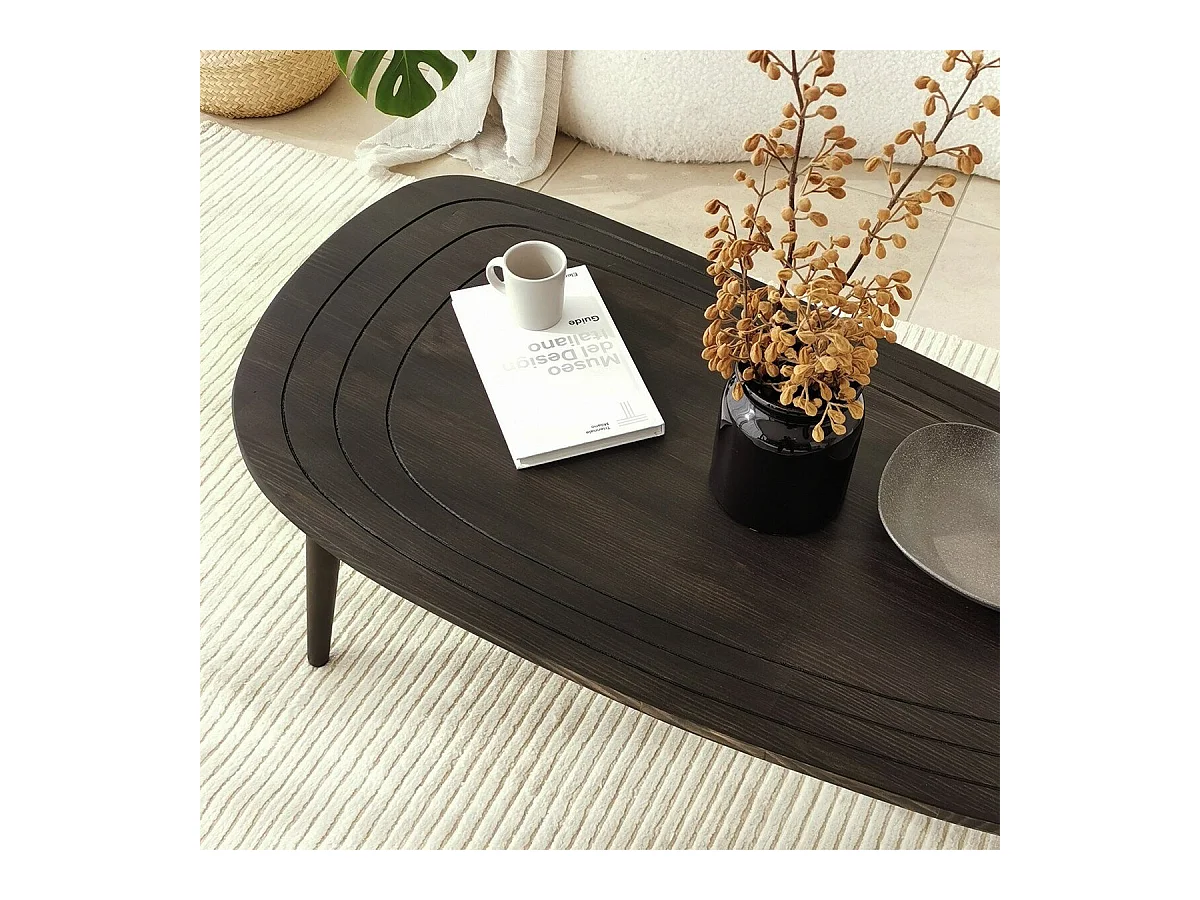 Salontafel met een rond afgewerkte blad van 115 cm