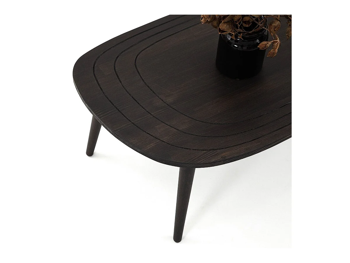 Salontafel met een rond afgewerkte blad van 115 cm