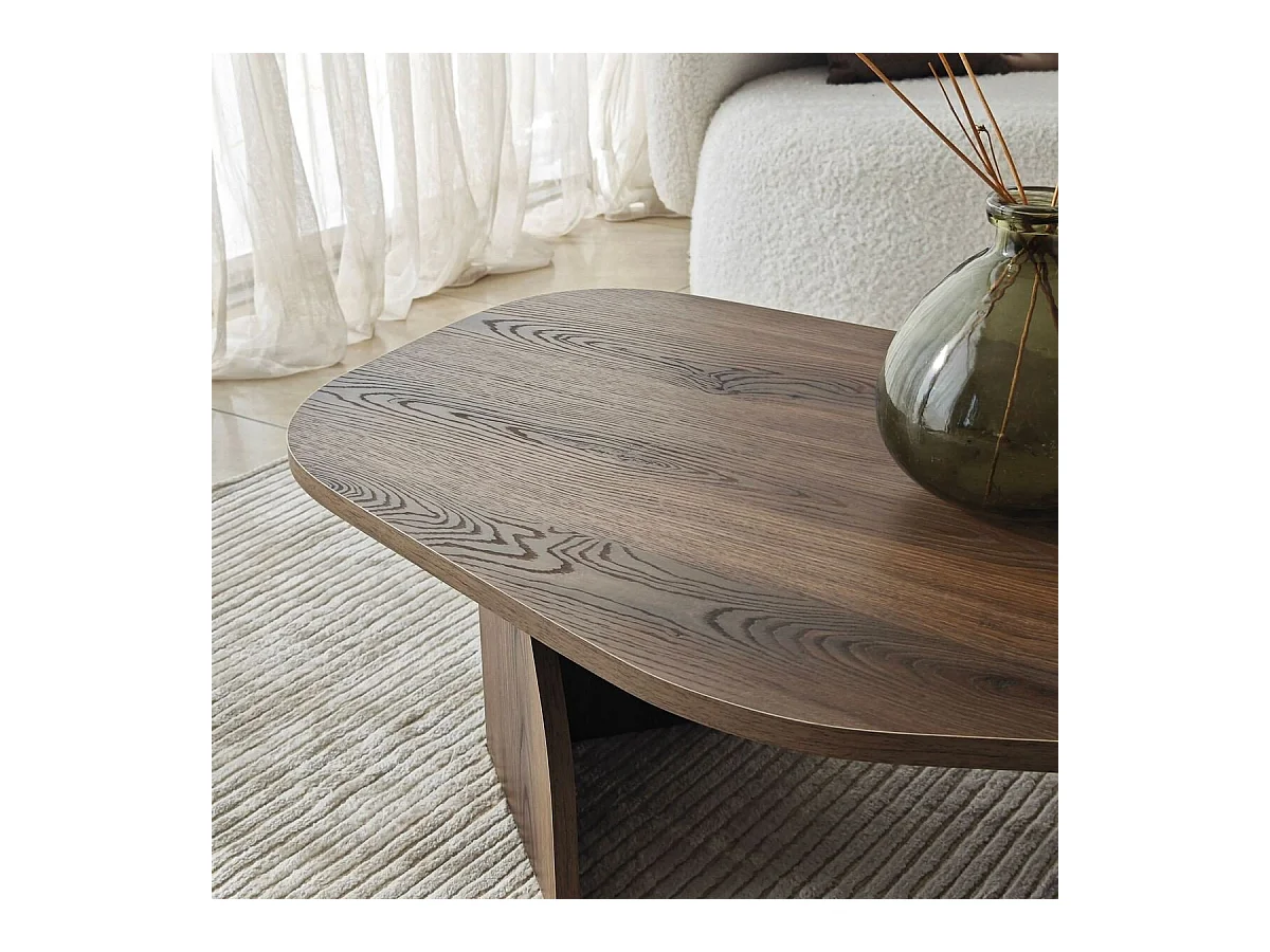 Table basse avec plateau de forme organique et pieds larges L105 cm - ROCK