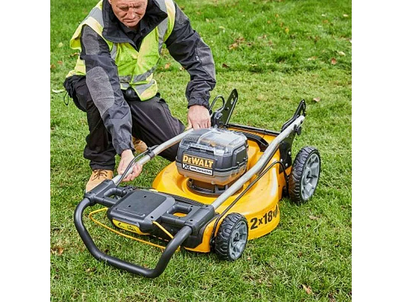 Tondeuse 48cm 18V DEWALT DCMW564N-XJ