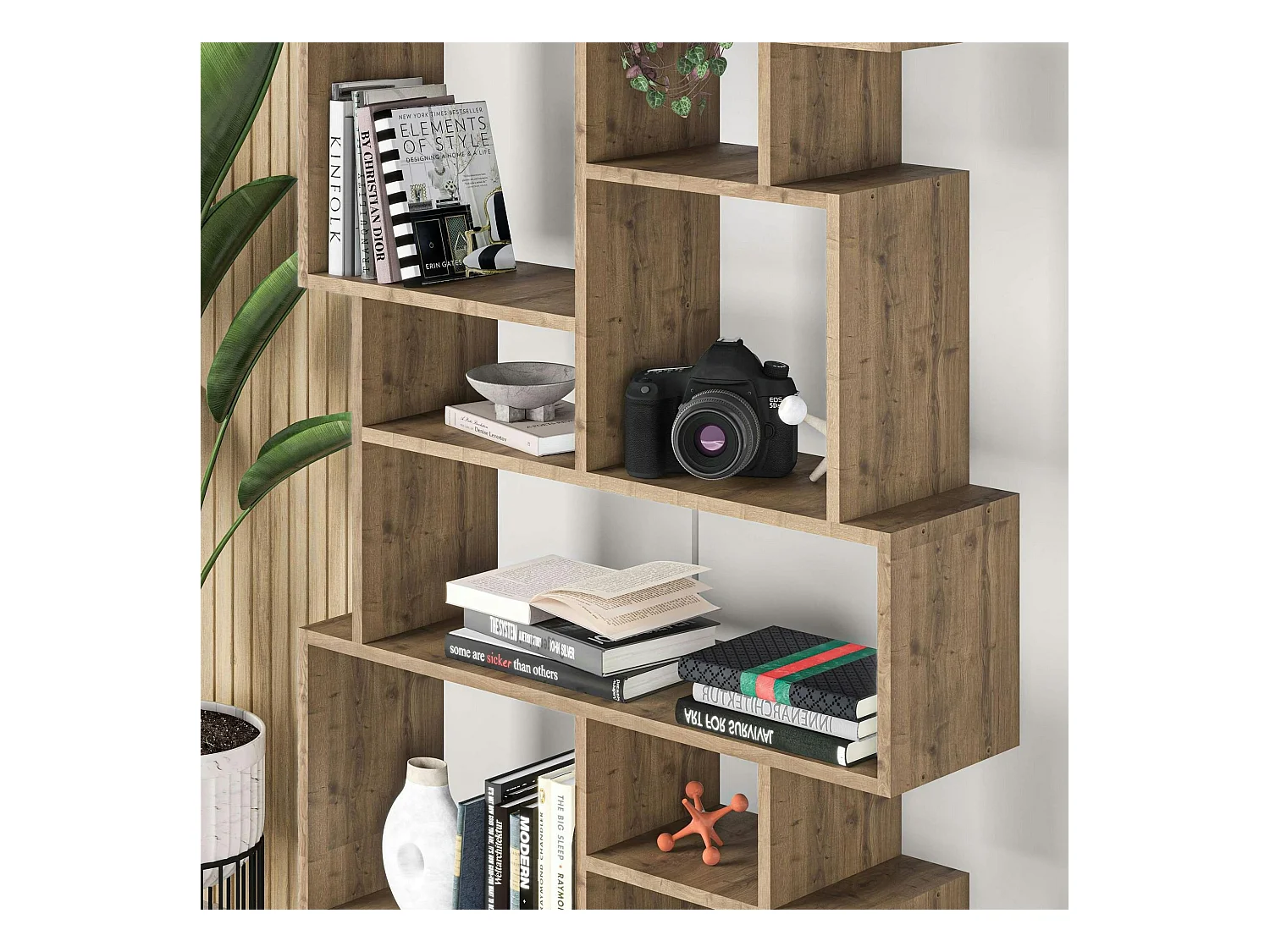 Bibliothèque design effet pin à étagères décalées MARFA