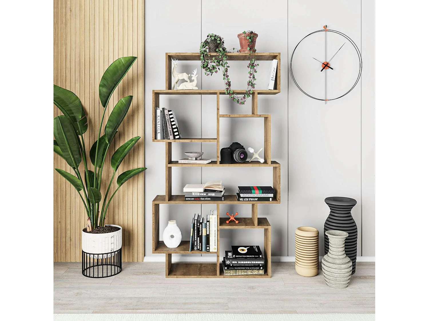 Bibliothèque design effet pin à étagères décalées MARFA