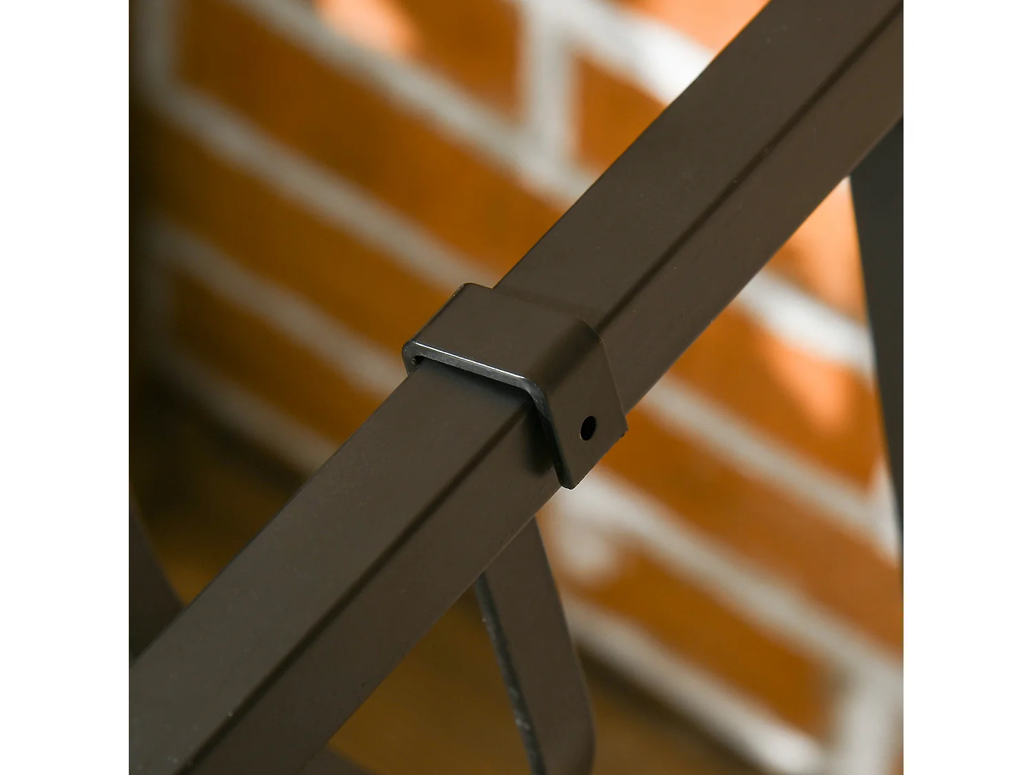 Portalegna con ganci da esterno e interno in acciaio nero