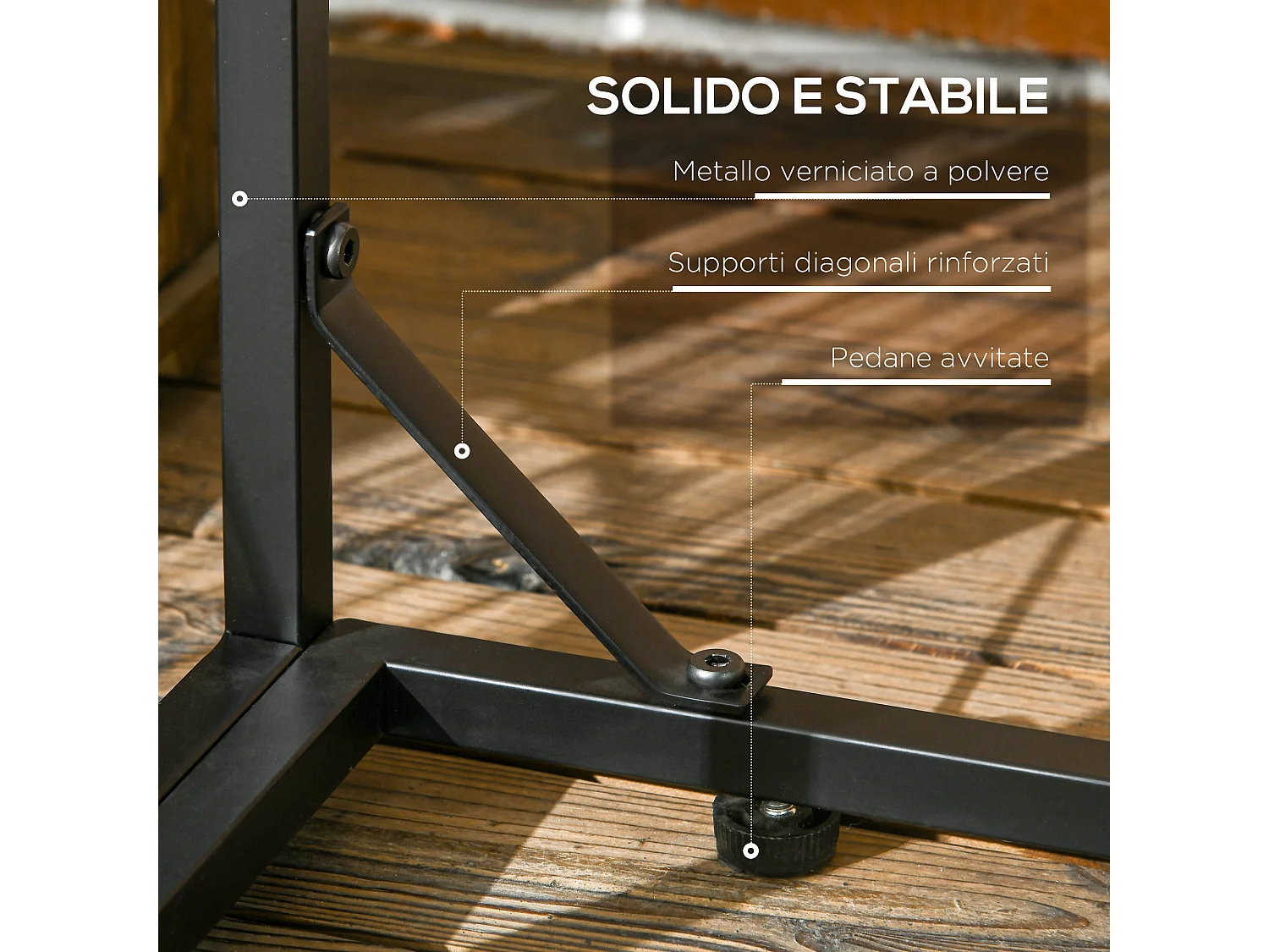 Legnaia da esterno in metallo e tetto in policarbonato nero