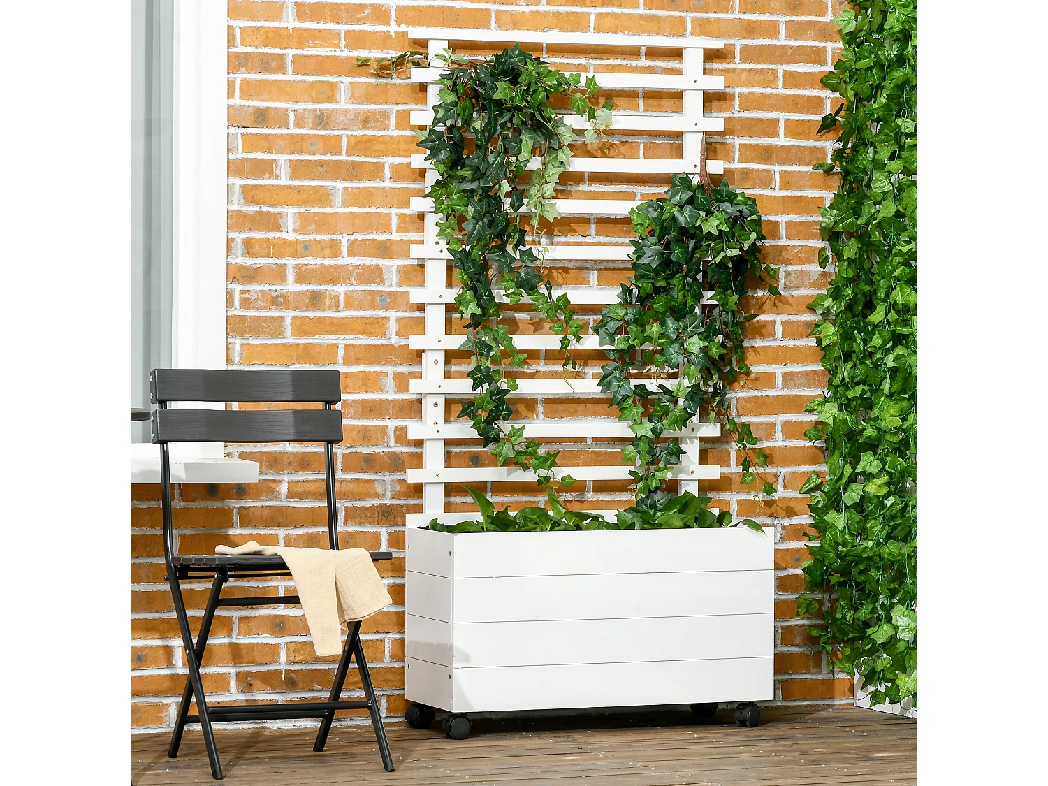 Fioriera verticale con 4 ruote e traliccio per rampicanti