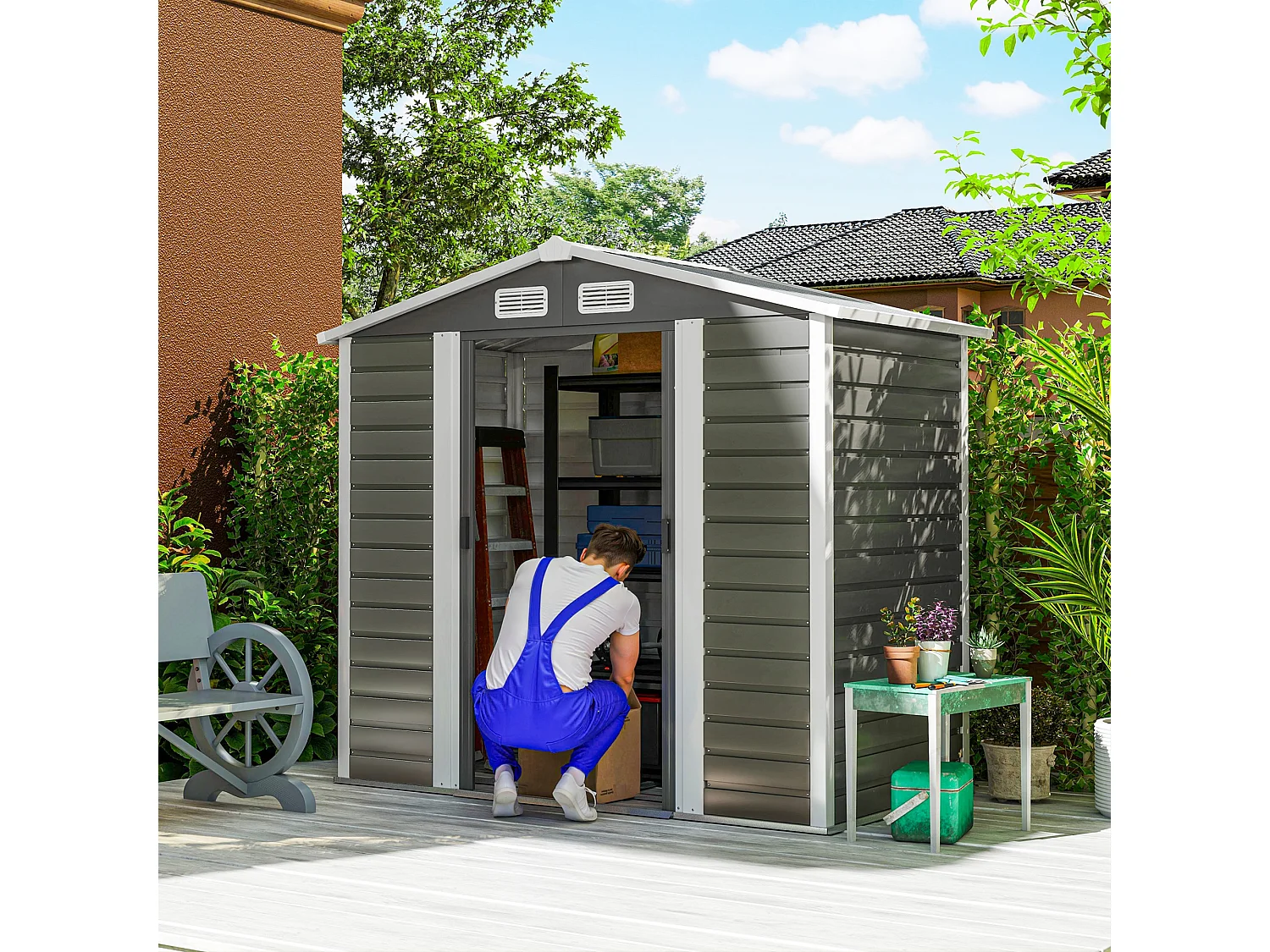 Casetta da giardino con porte scorrevoli e lucchetto in metallo grigio