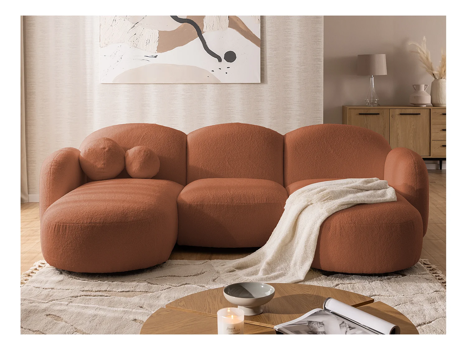 Nuvola - Moderne Wohnlandschaft aus Terrakotta Bouclé mit abgerundetem Design und hohem Sitzkomfort