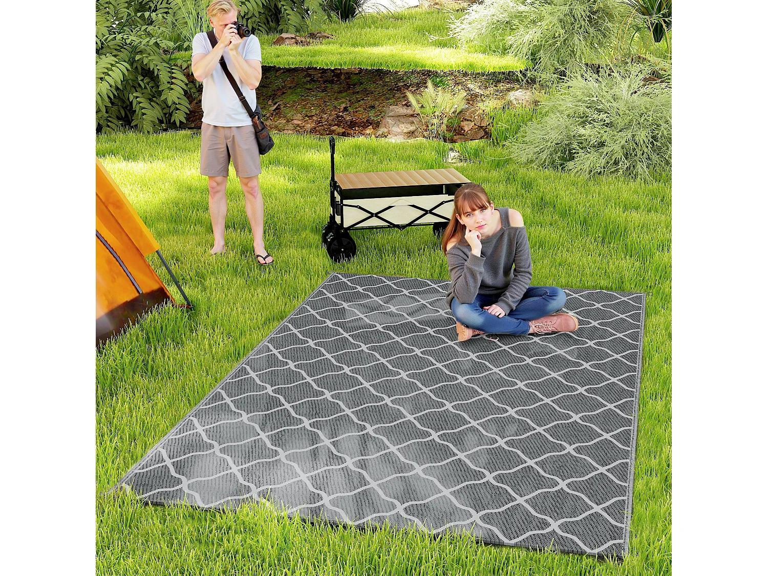 Tappeto per esterno 182x274 cm reversibile con borsa grigio chiaro