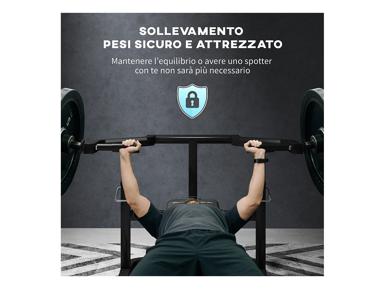 Macchina pettorali ad altezza regolabile in acciaio nero