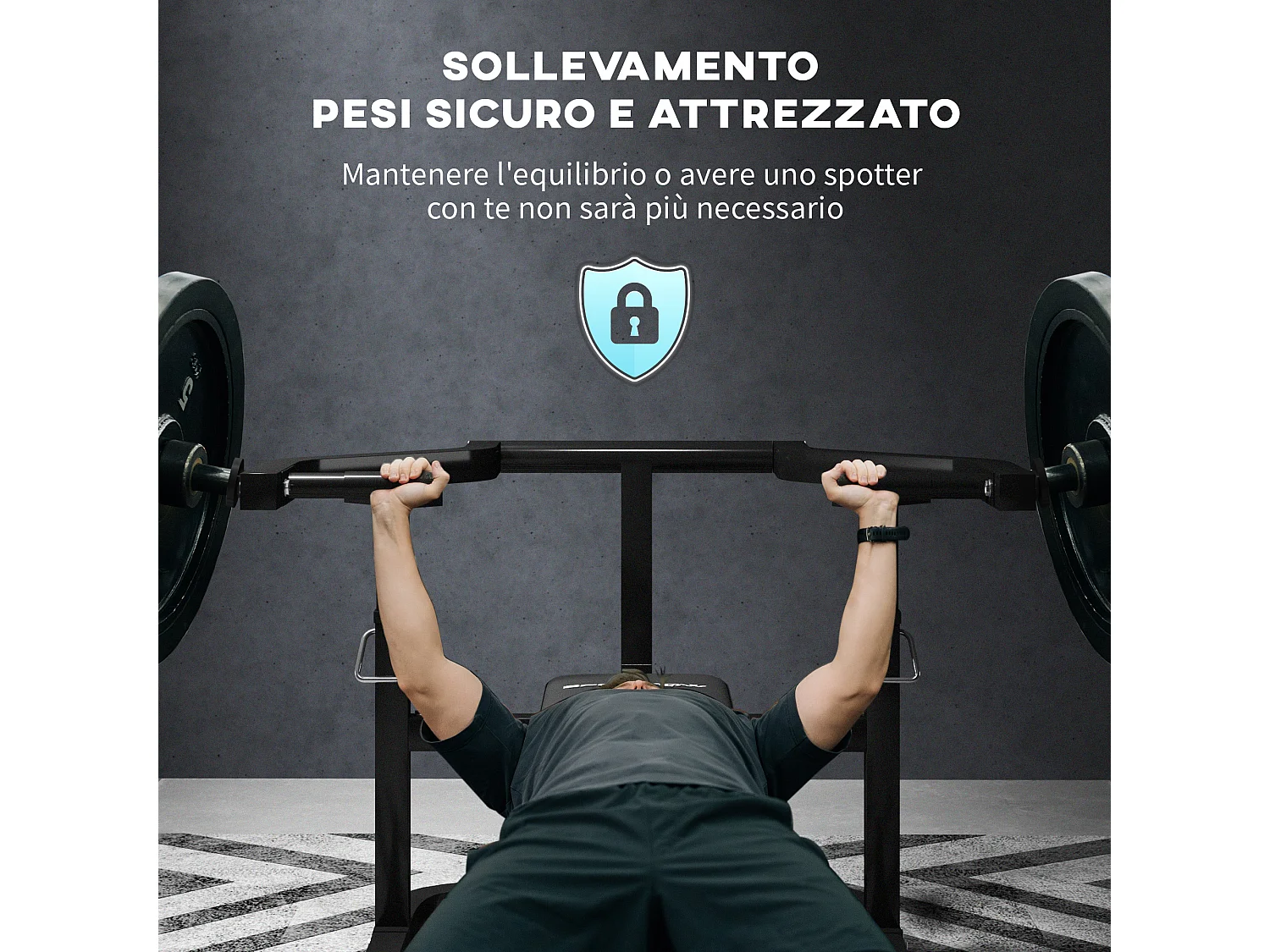 Macchina pettorali ad altezza regolabile in acciaio nero