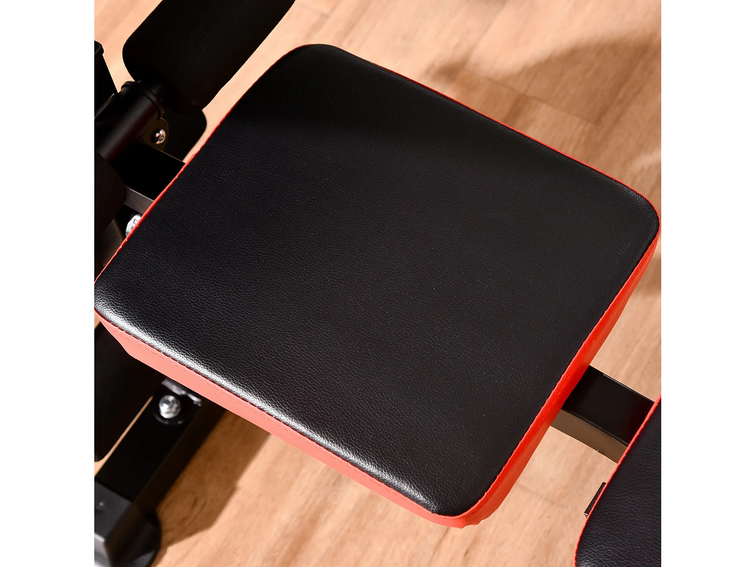 Panca multifunzione regolabile con supporto per bilanciere rosso e nero