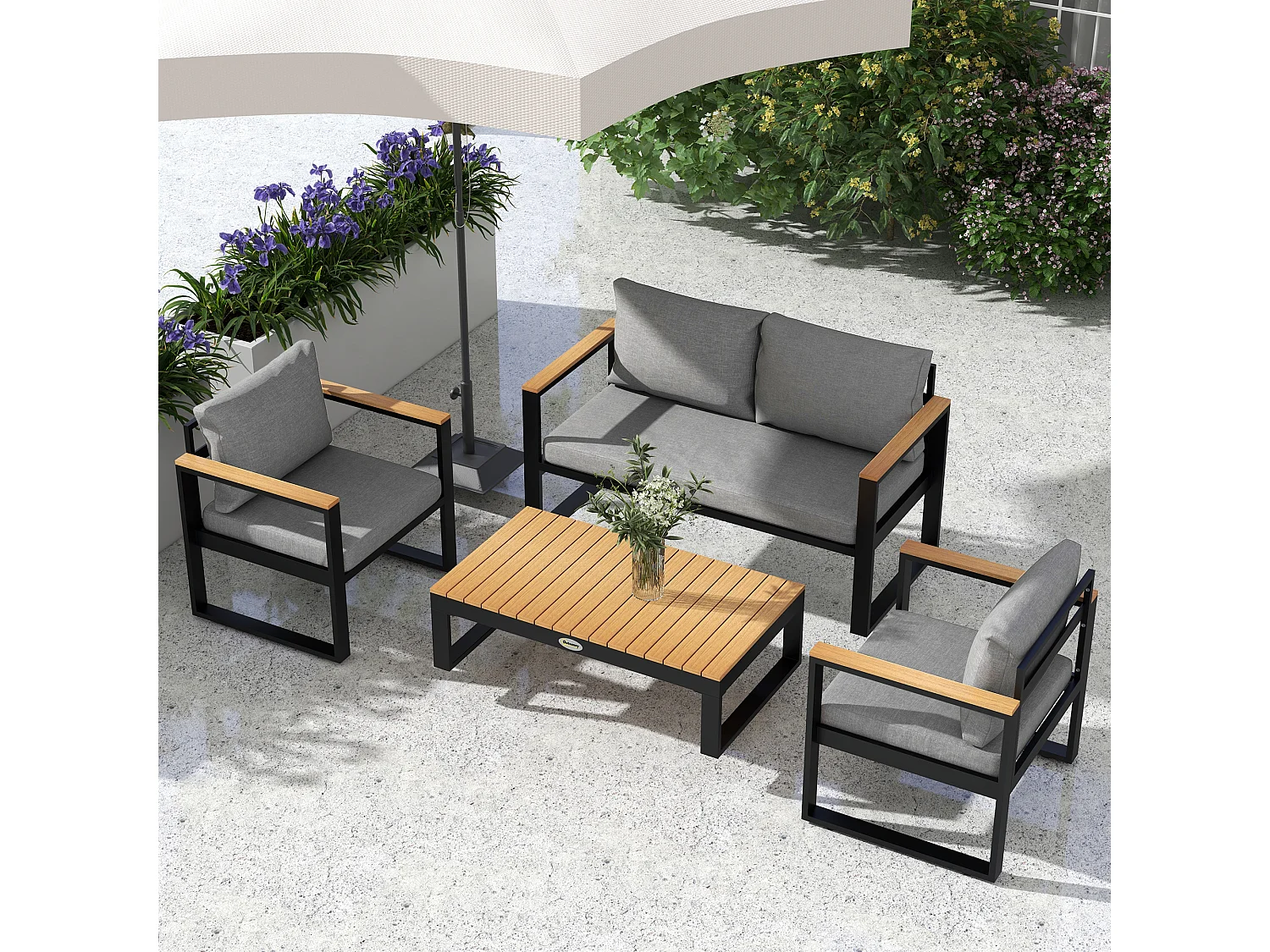 Salotto da giardino con divano 2 poltrone e tavolino grigio