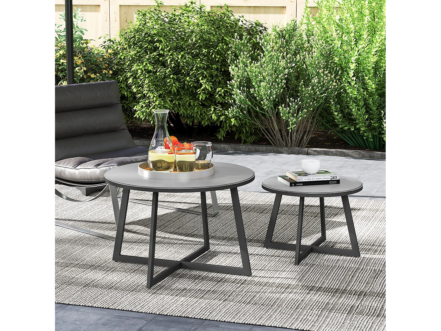 Set 2 tavolini per esterni con piano in vetro temperato grigio