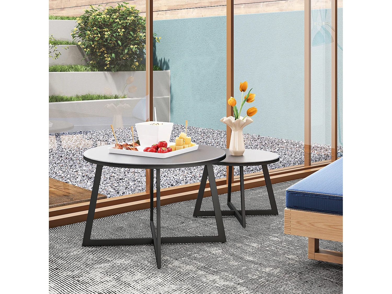 Set 2 tavolini per esterni con piano in vetro temperato grigio