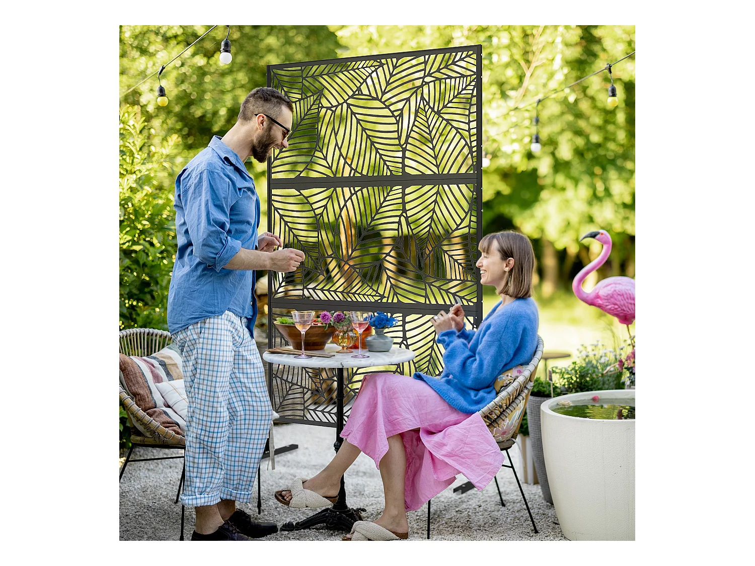 Separé da esterno e traliccio per piante a foglie in acciaio nero