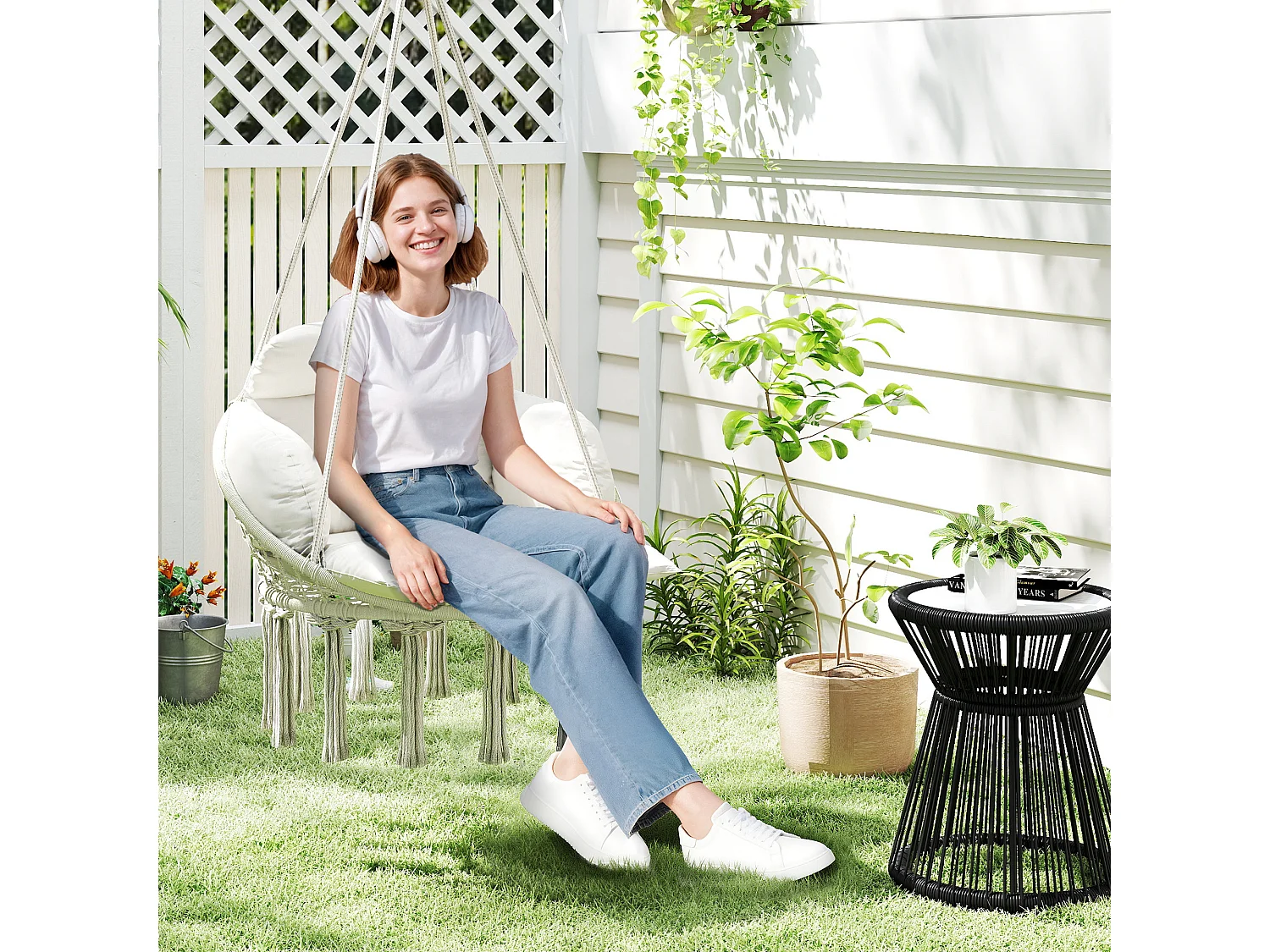 Poltrona sospesa in stile boho con cuscino 80x60x40 cm bianco crema