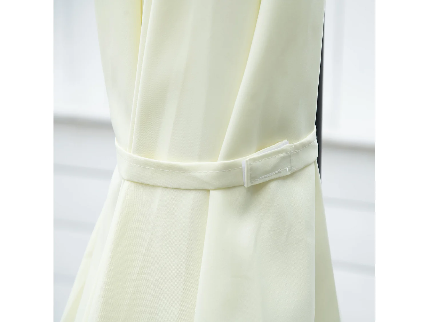 Ombrellone da giardino 2.6x2.5m girevole con manovella beige