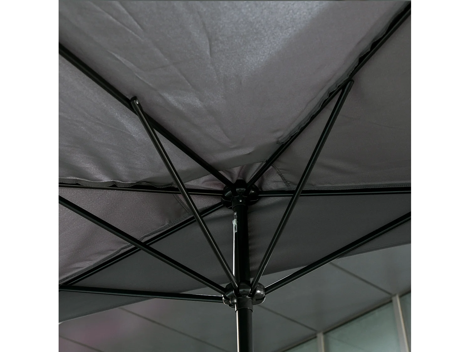 Ombrellone semicircolare da terrazza con manovella 2.5x2.3m