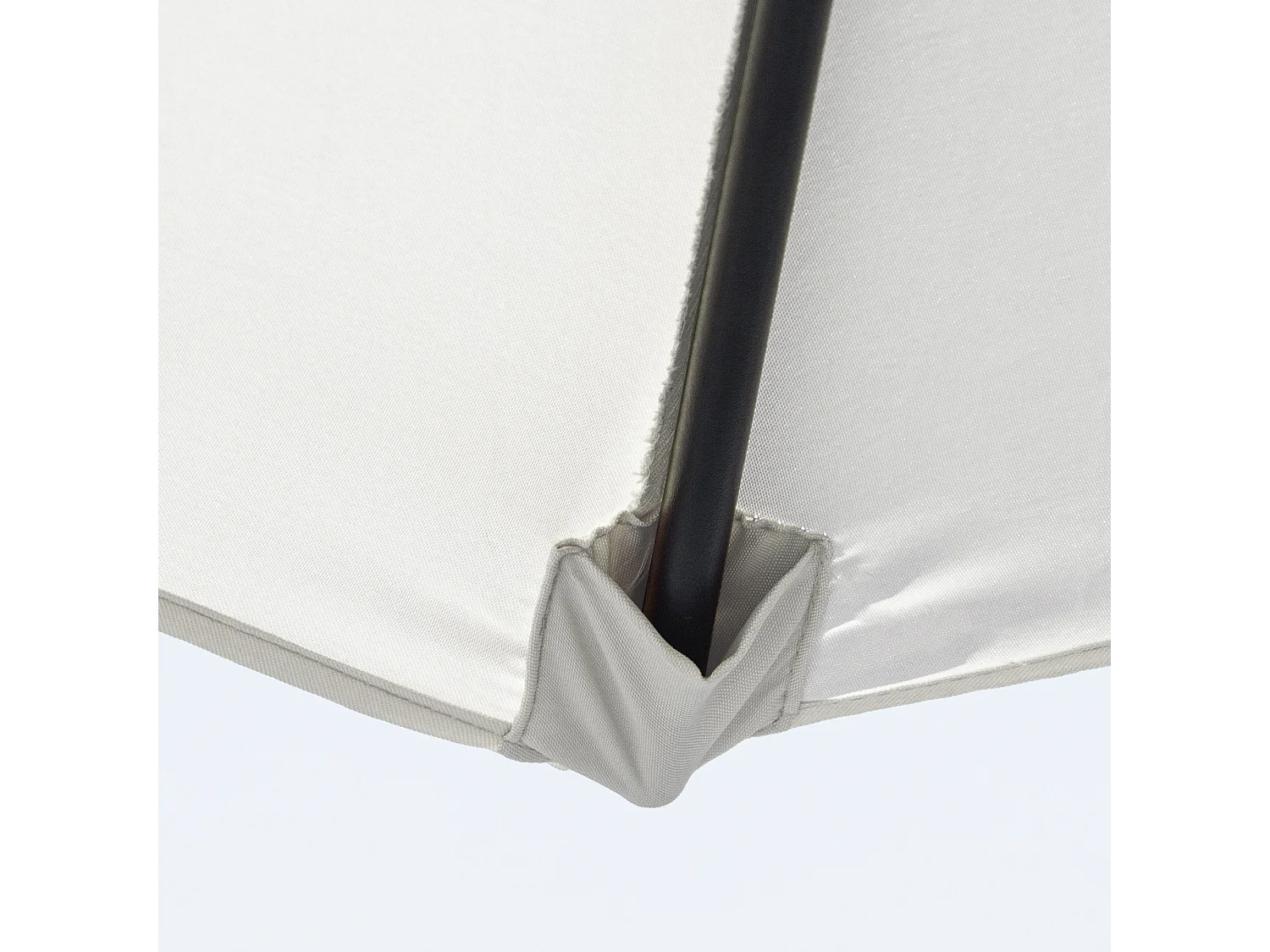 Ombrellone da giardino inclinabile con manovella 2.6x2.4 m