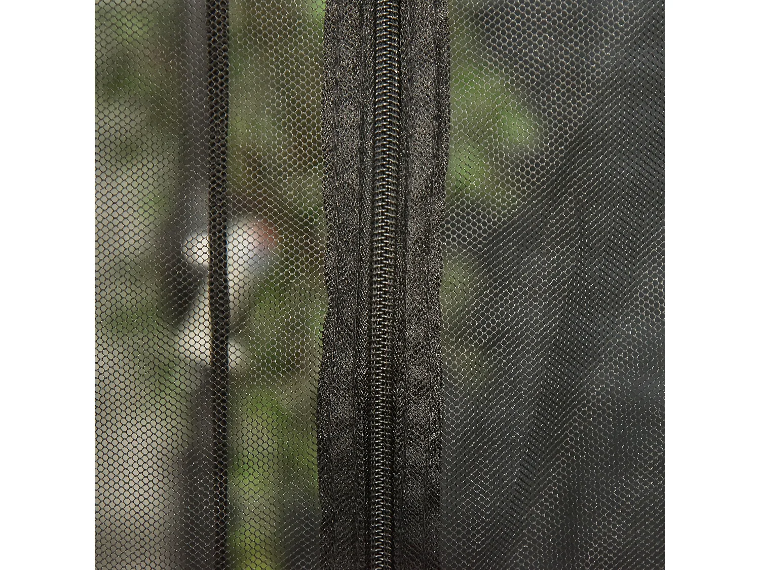 Tenda da sole con supporti regolabili e manovella verde e bianco