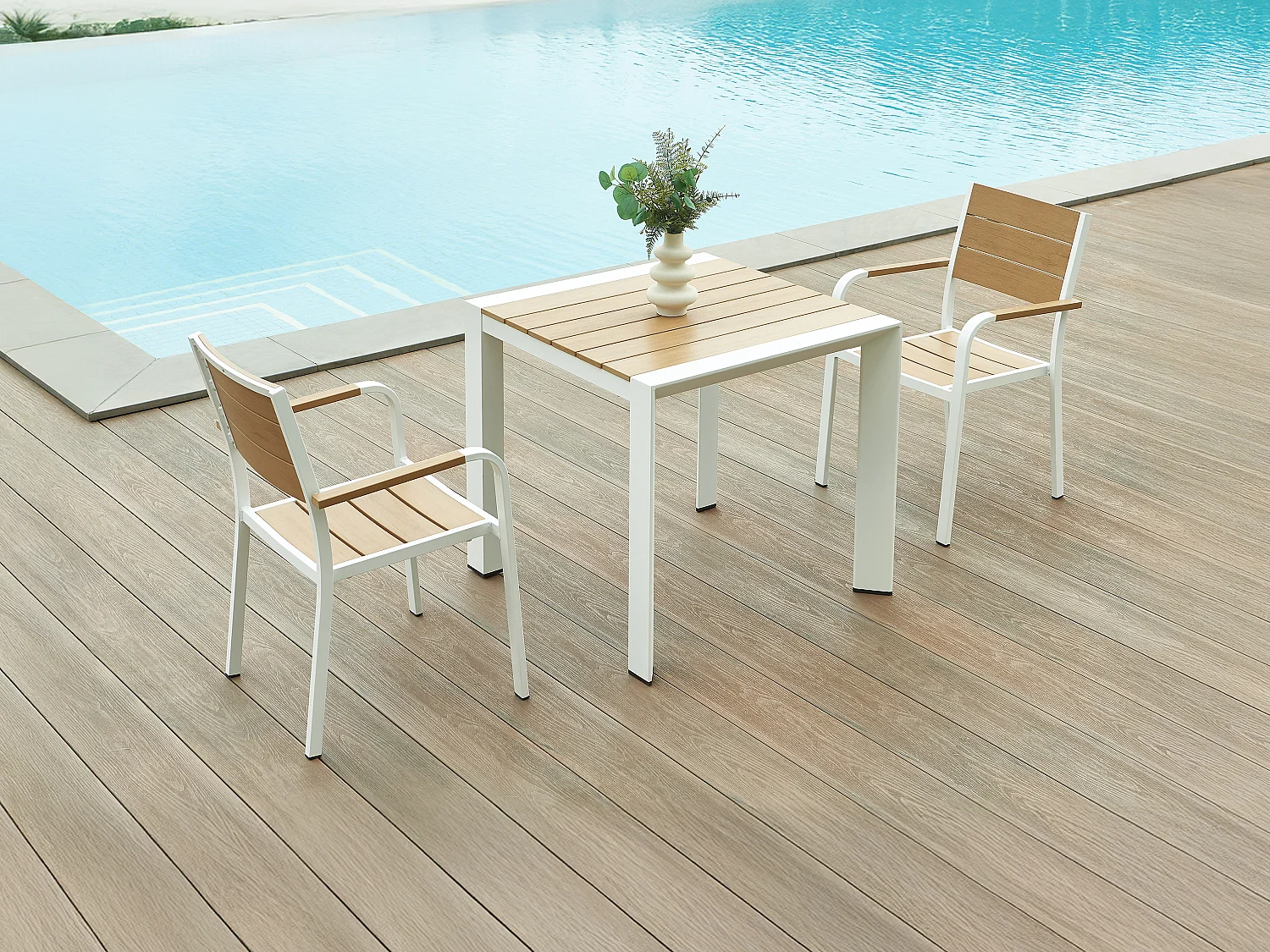 Salle à manger de jardin en aluminium : une table L.80 cm et 2 fauteuils empilables - Naturel clair et blanc - NYROS de MYLIA