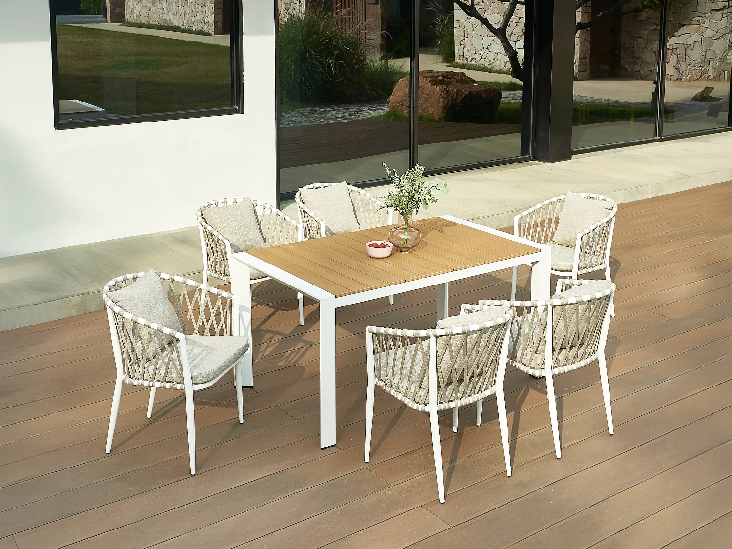 Salle à manger de jardin en aluminium et corde tressée : une table L.150 cm et 6 fauteuils - Naturel clair et blanc - MISSO de MYLIA