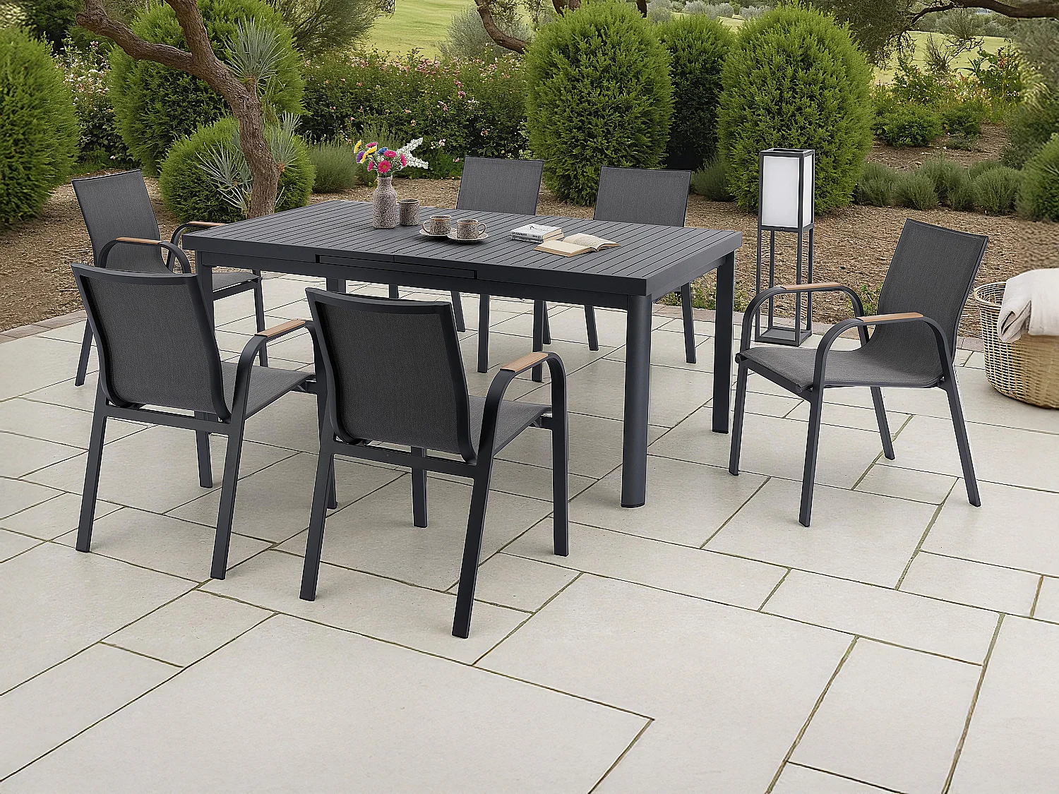 Salle à manger de jardin en aluminium : une table extensible L.180/240 cm et 6 fauteuils - Anthracite - ZEYVA de MYLIA