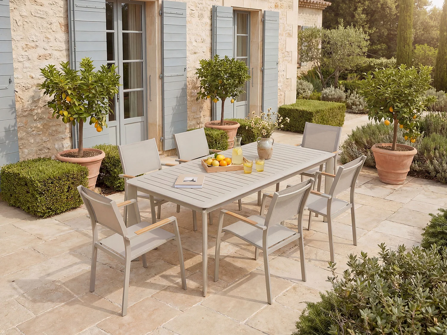 Lot de 2 fauteuils de jardin empilables en aluminium et textilène - Taupe - MACILA de MYLIA