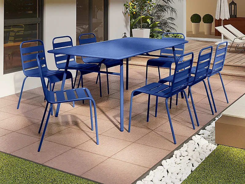 Sala da pranzo da giardino un tavolo L.200 cm e 8 sedie impilabili in Metallo Blu notte - MIRMANDE di MYLIA