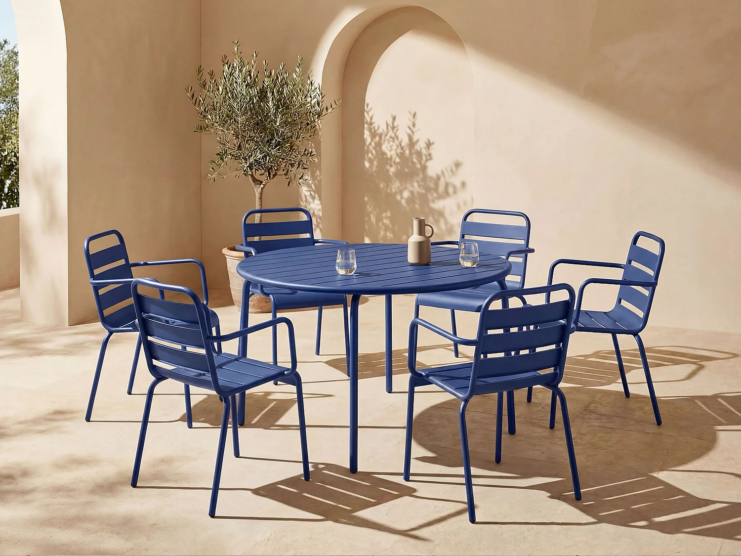 Metal garden dining set - one round table D.130 cm and 6 stackable armchairs - Midnight Blue - MIRMANDE by MYLIA