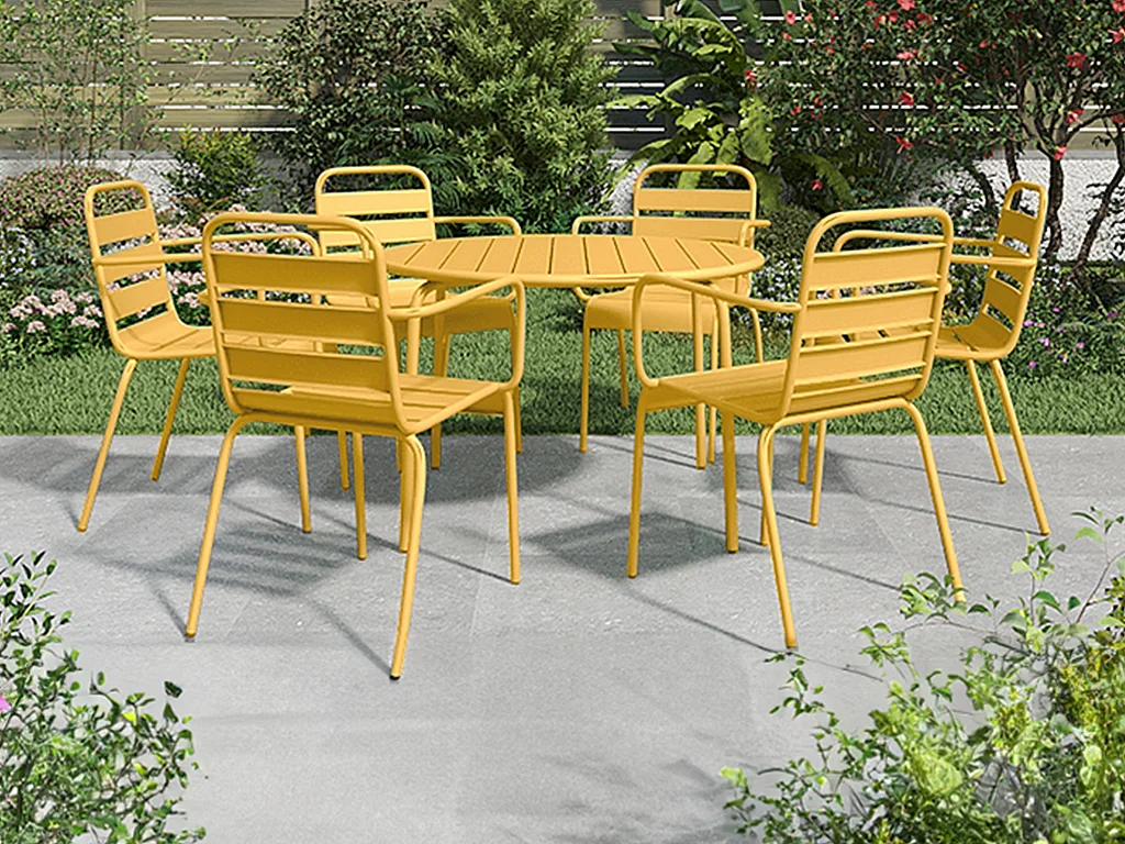Salle à manger de jardin en métal - une table ronde D.130cm et 6 fauteuils empilables - Jaune moutarde - MIRMANDE de MYLIA