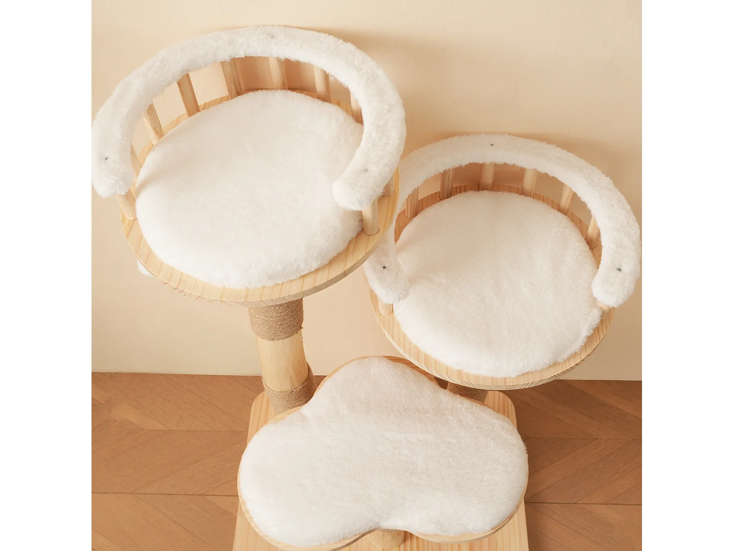 Arbre à chat 60x48x98cm - 3 plateformes - coussins amovibles - balle de jeu - design nuage - blanc