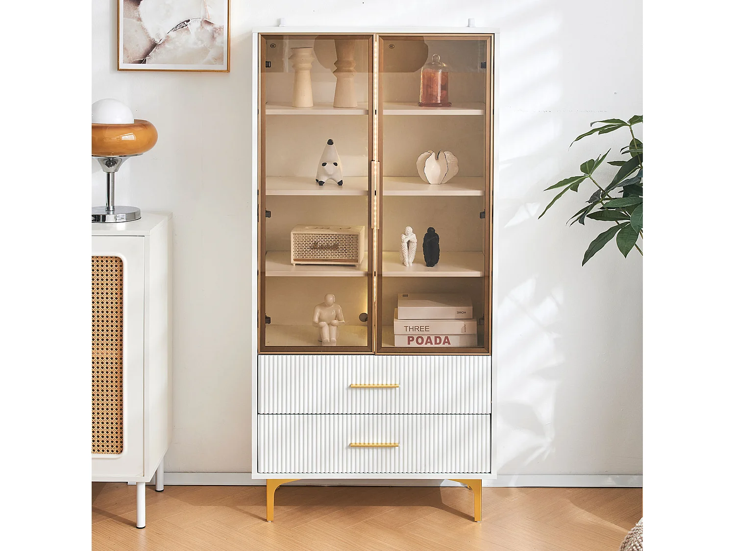 LED boekenkast vitrinekast met 2 glazen deuren en 2 opbergladen - verstelbare planken - wit (70x35x150 cm)