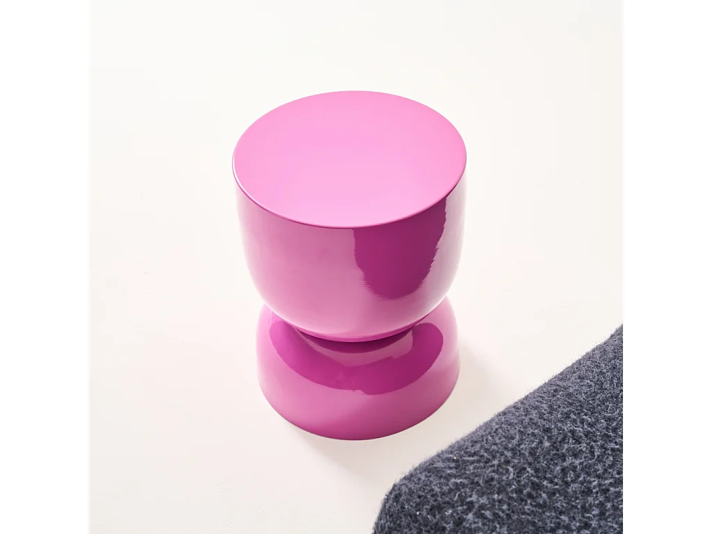 Tavolino in metallo effetto glassy,  42cm, rosa