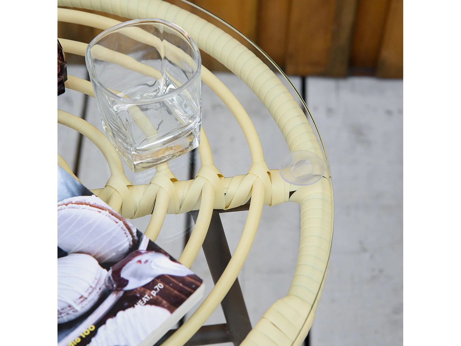 Outstunny set 3 pezzi tavolino da caffè e sedie da giardino crema