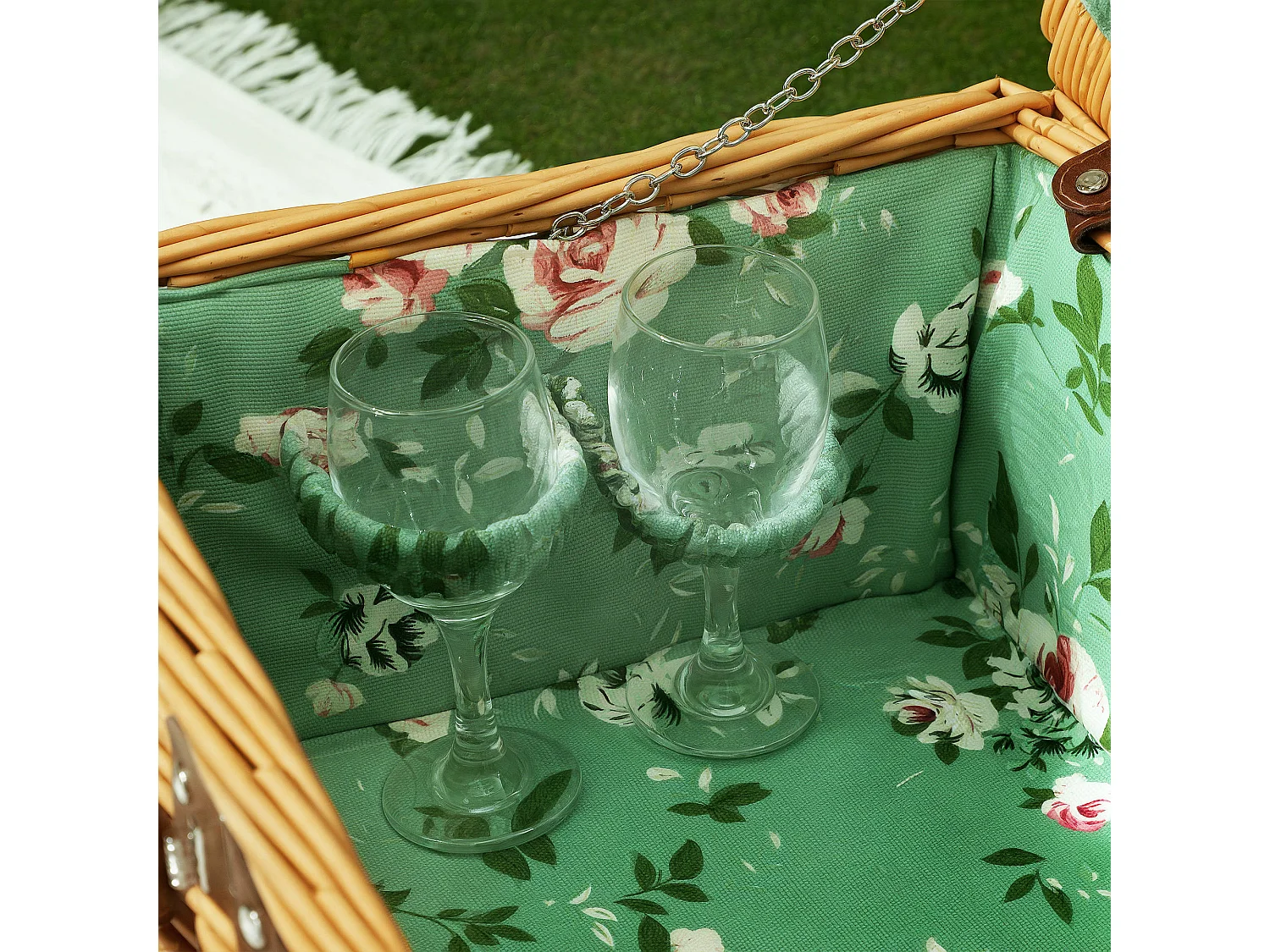 Cestino da picnic per 2 persone con stoviglie in vimini marrone