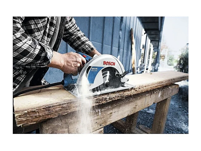 Piła tarczowa BOSCH PROFESSIONAL GKS 85 - 2200W, ostrze 235mm, cięcie 85mm