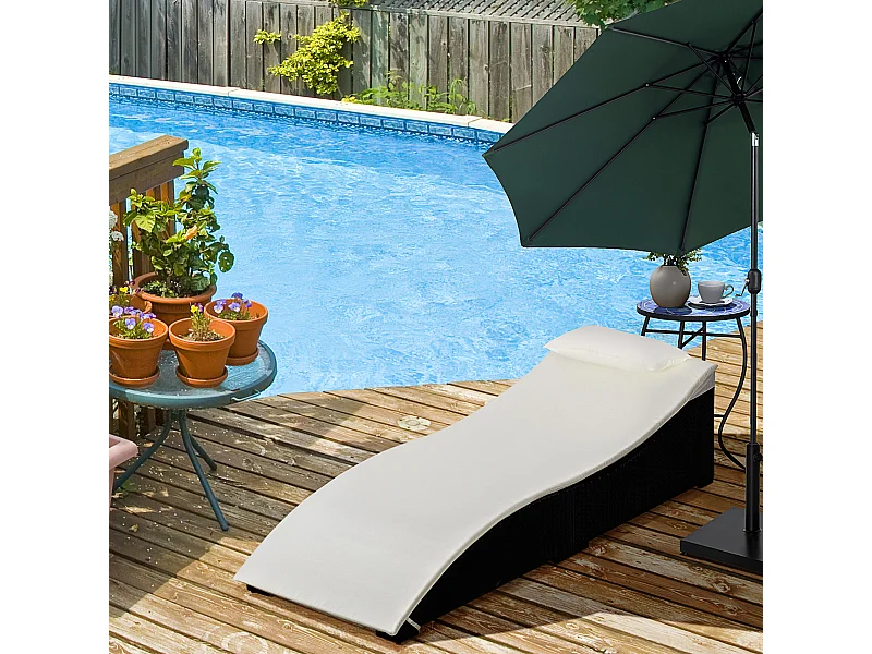 Lettino prendisole pieghevole con cuscino in rattan pe nero