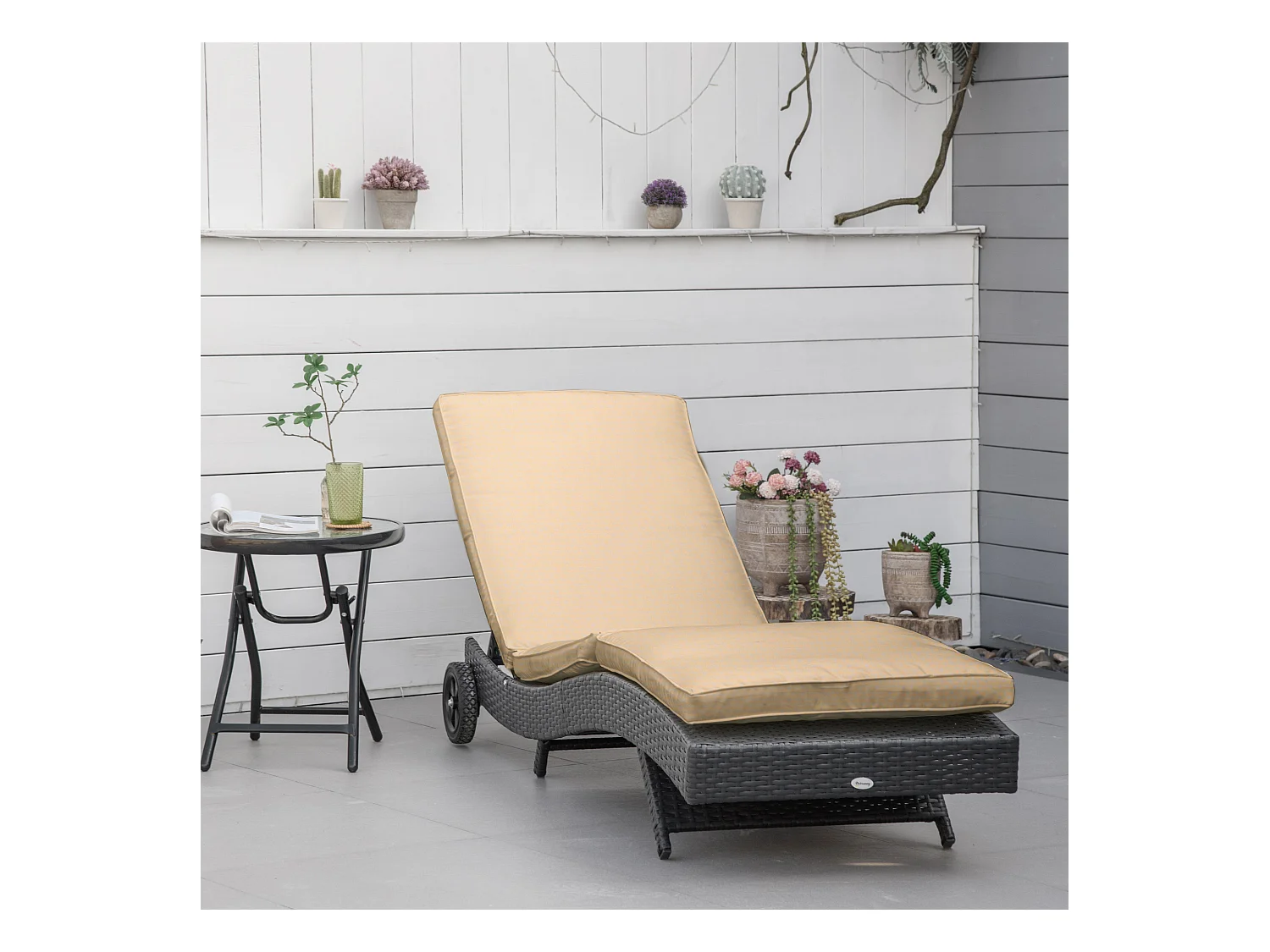 Sdraio da giardino con schienale reclinabile in rattan nero